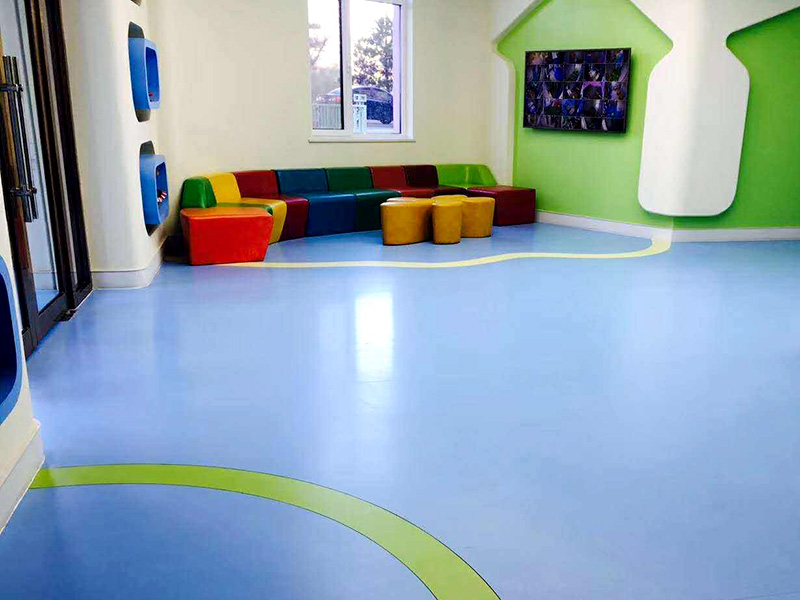 學校的無機涂料是一底幾面呢？